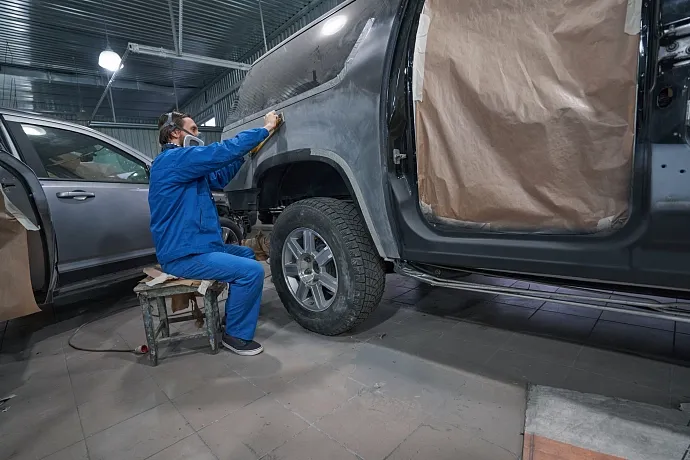 Как правильно шпаклевать машину: технология нанесения на автомобиль под покраску